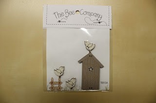 The Bee Company, fugler og hus